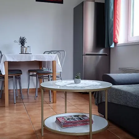 švrčinová Apartamento *